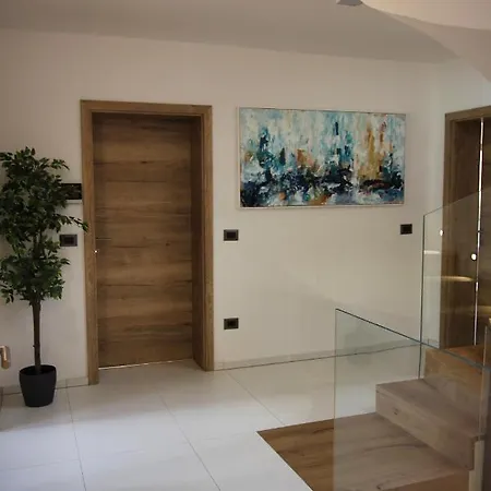 The Premium Luxury Retreat *