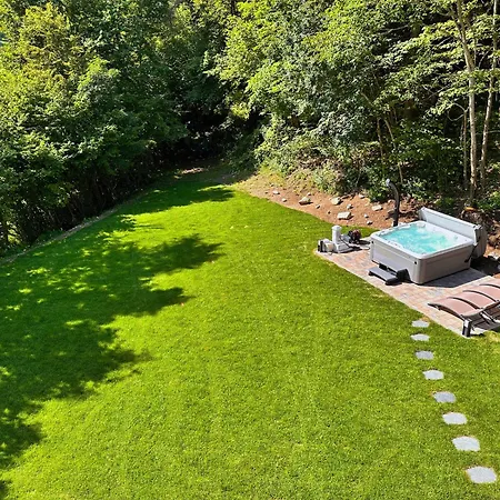 וילה The Premium Luxury Retreat בלד