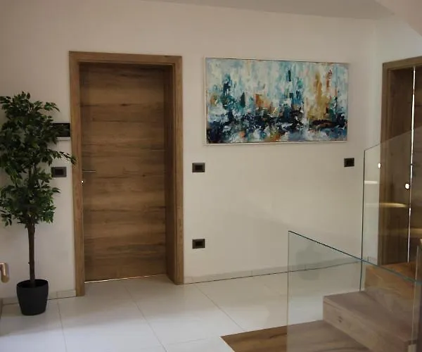 The Premium Luxury Retreat *